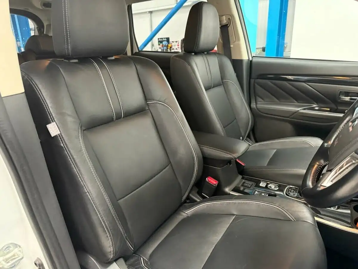 2018-mitsubishi-outlander-20-4hs-phev-5st-big-18