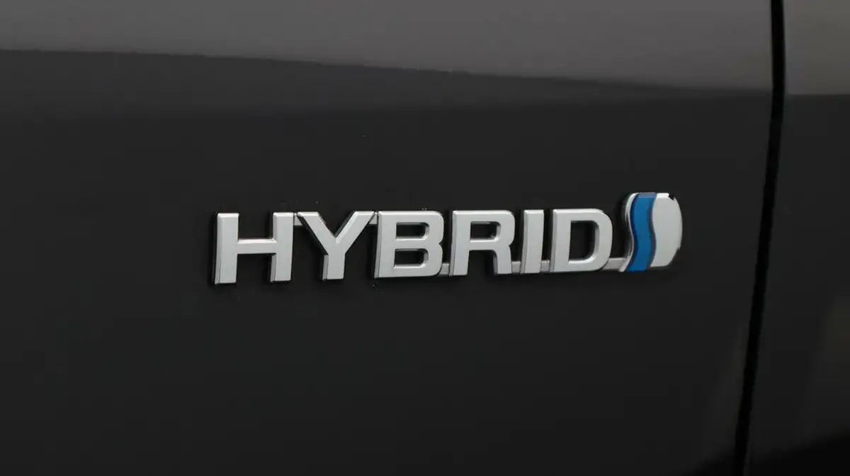 2021-toyota-corolla-18-vvt-i-design-trk-hatchback-5d-big-20
