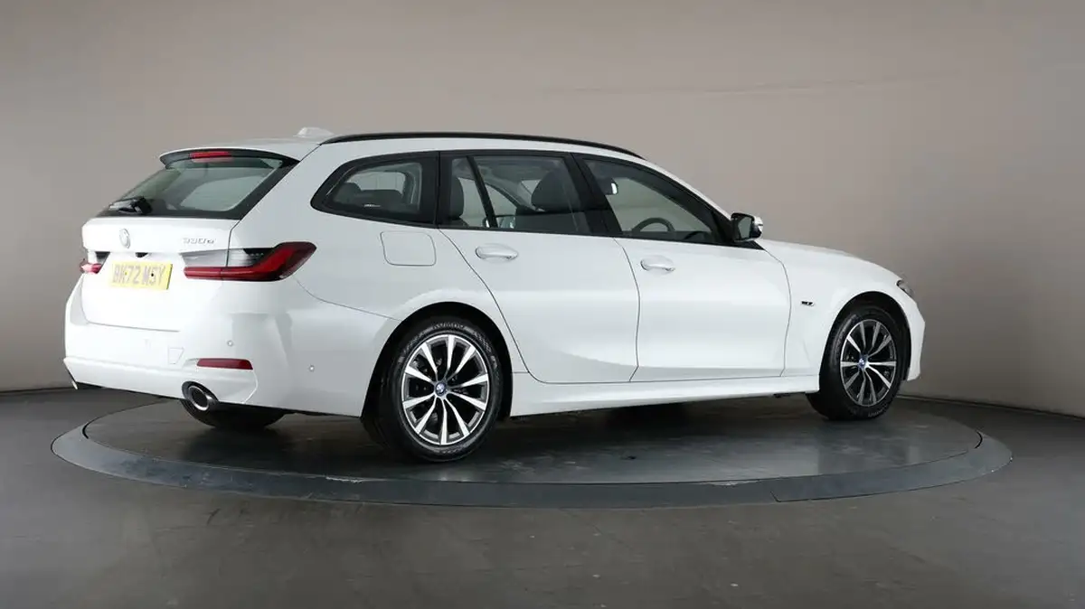 2022-bmw-3-series-20-330e-sport-touring-5d-big-7