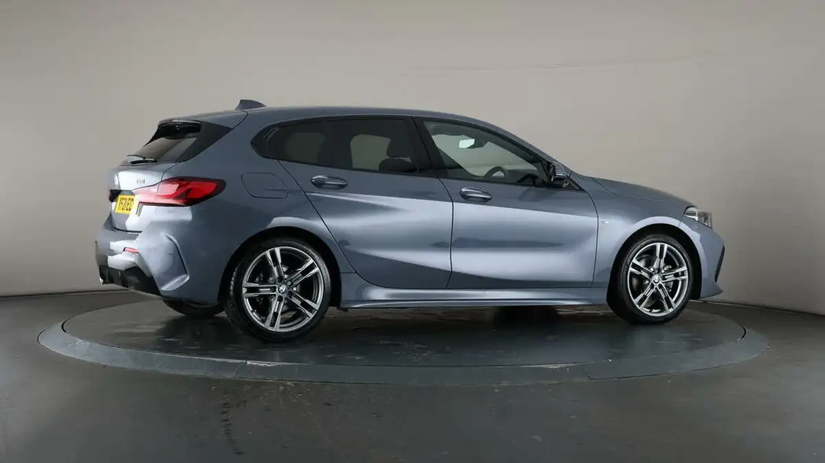 2021-bmw-1-series-15-118i-m-sport-lcp-dct-big-56