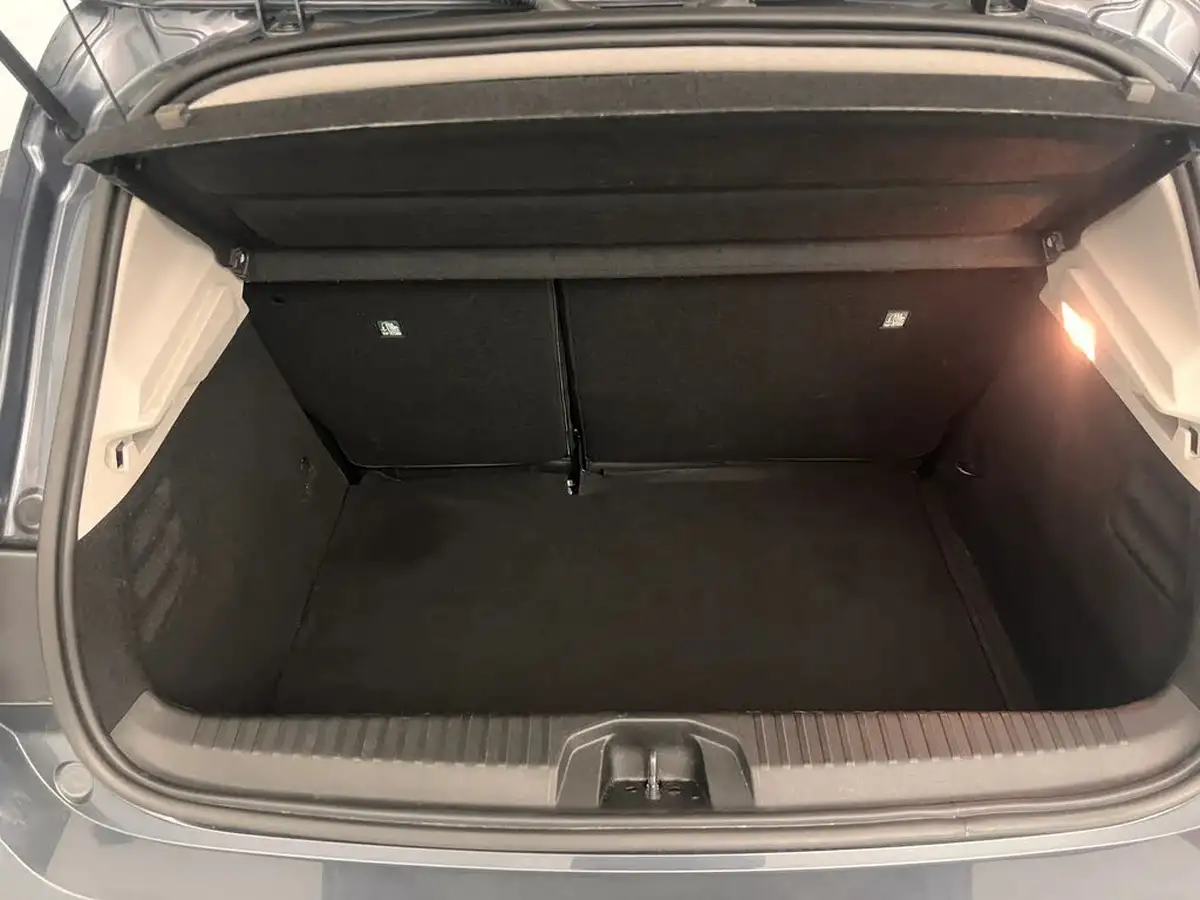 2020-renault-clio-10-sce-iconic-75bhp-big-40