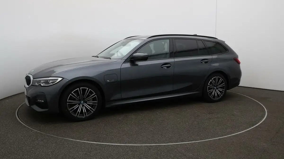 2022-bmw-3-series-20-330e-m-sport-touring-5d-big-61