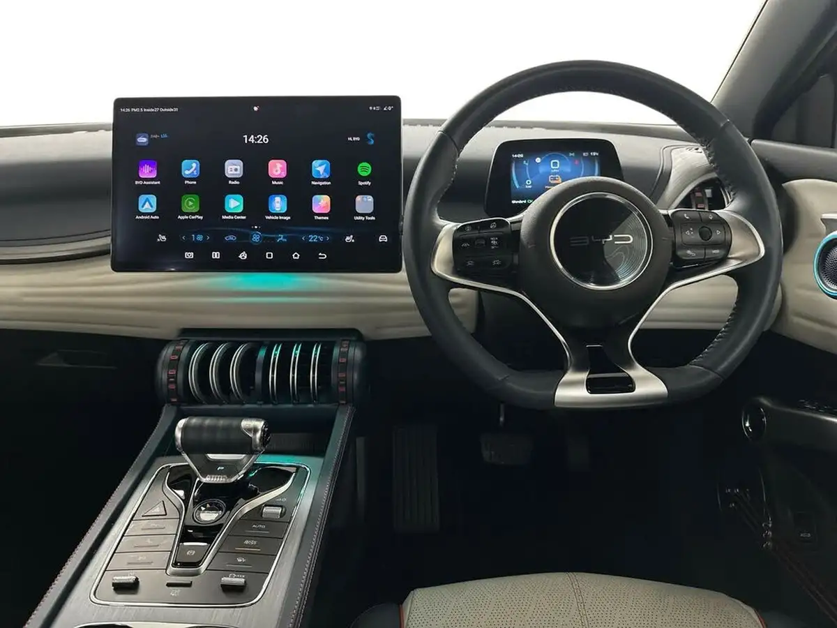 2024-byd-atto-3-e-design-big-15