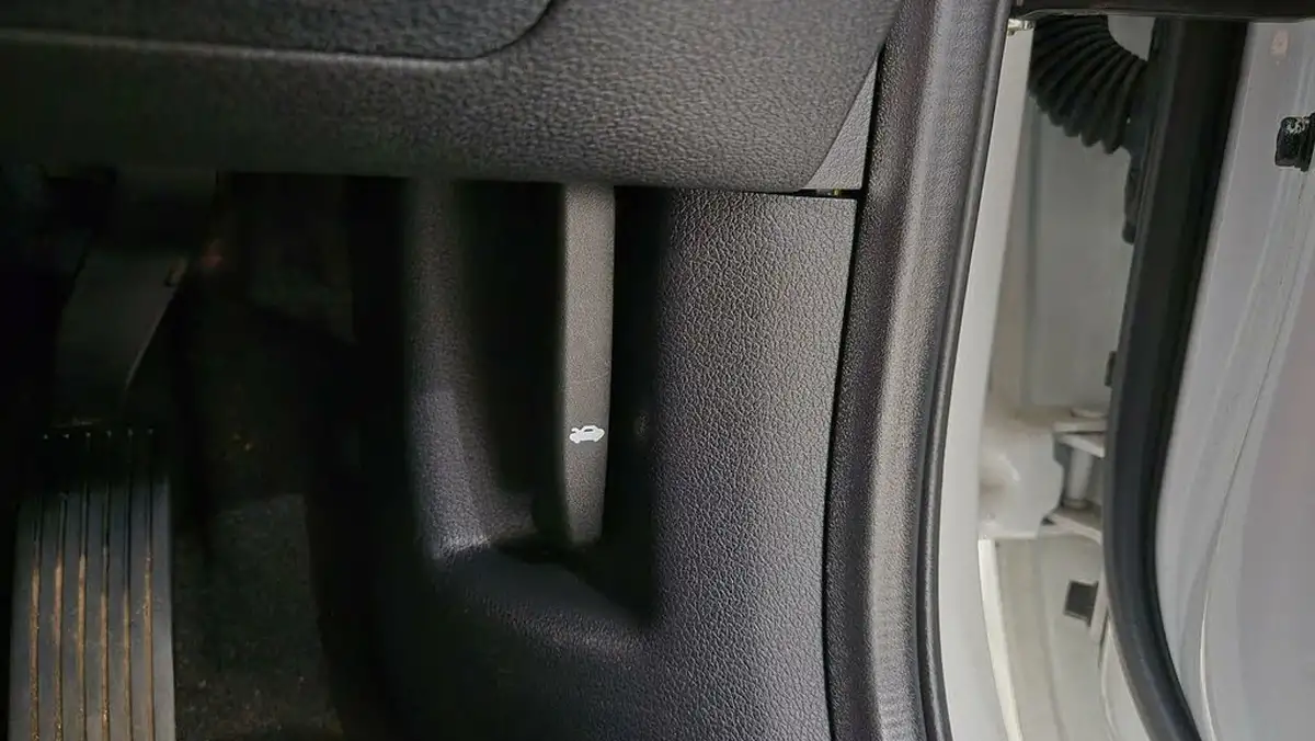 2021-hyundai-i10-12-se-connect-big-78