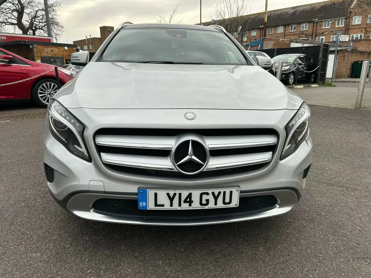 2014-mercedes-benz-gla-class-21cdi-se-premium-plus-136bhp-200-7g-dct-big-1