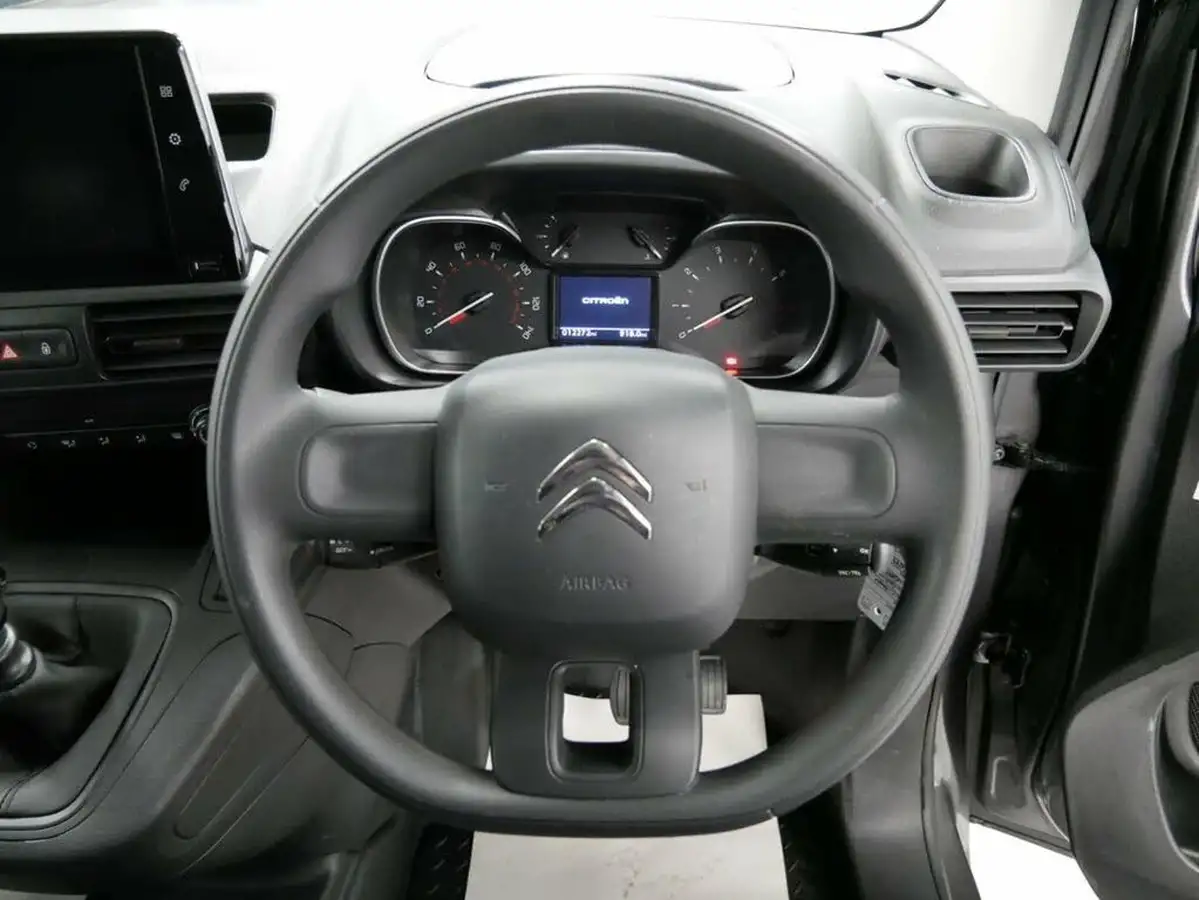 2022-citroen-berlingo-15bluehdi-950-enterprise-pro-big-26