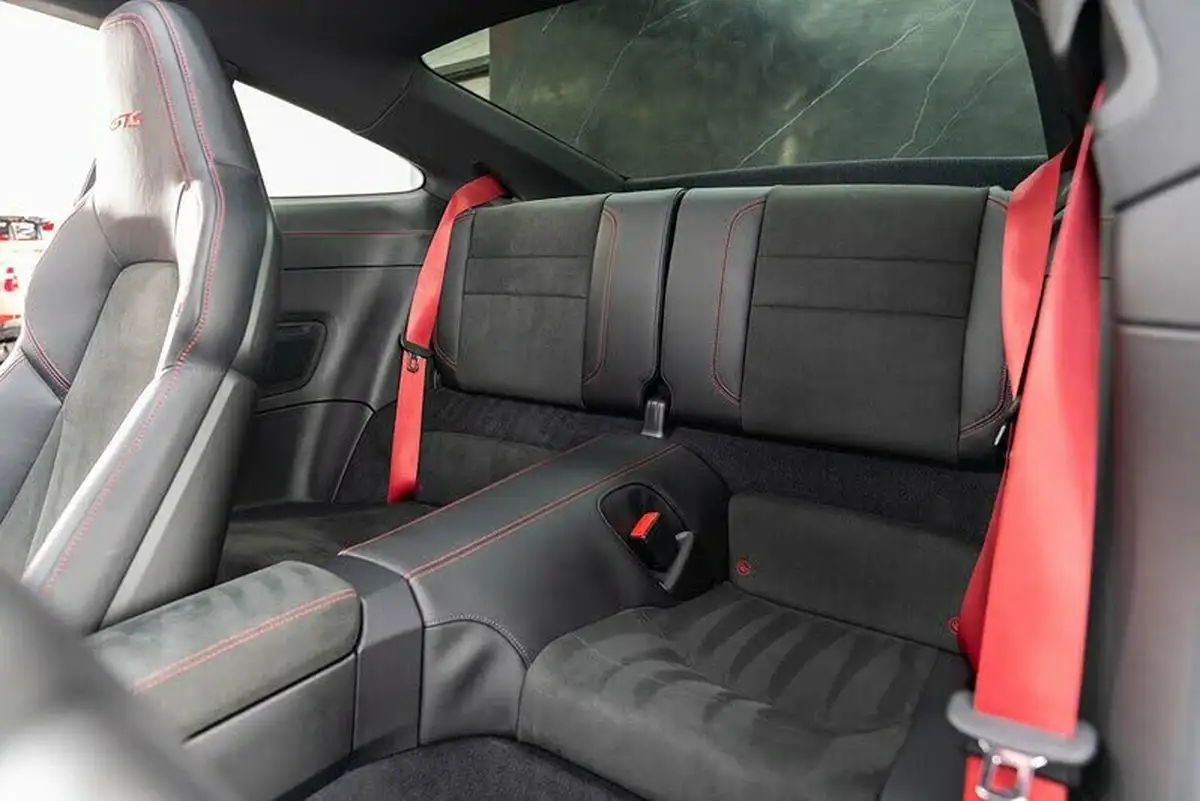 2022-porsche-911-30-carrera-gts-coupe-big-8