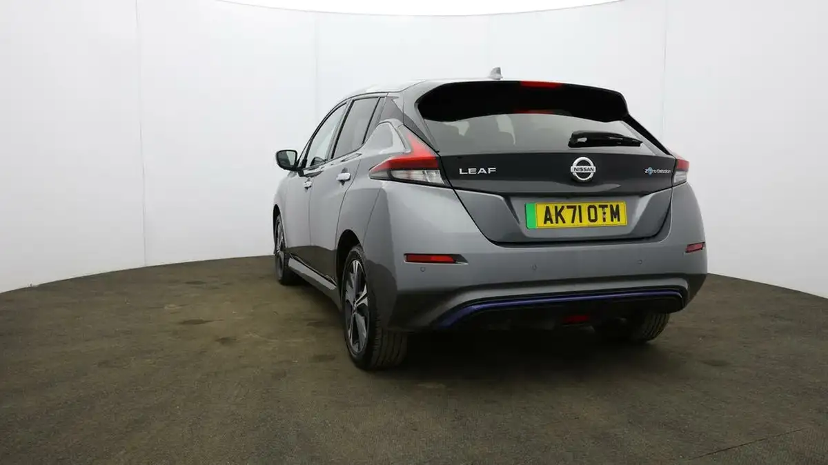 2021-nissan-leaf-e-e-tekna-big-31