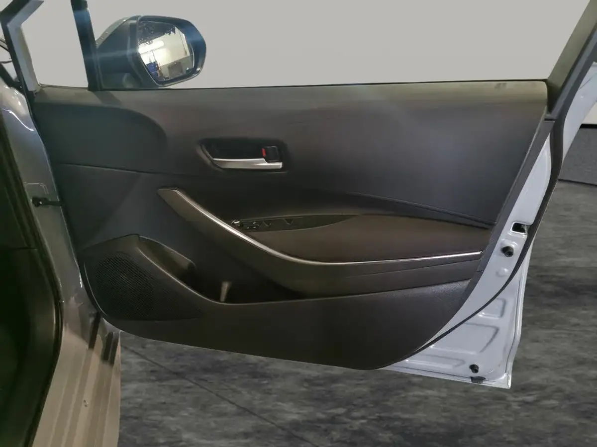 2021-toyota-corolla-18-vvt-i-icon-tech-trk-hatchback-5d-big-29