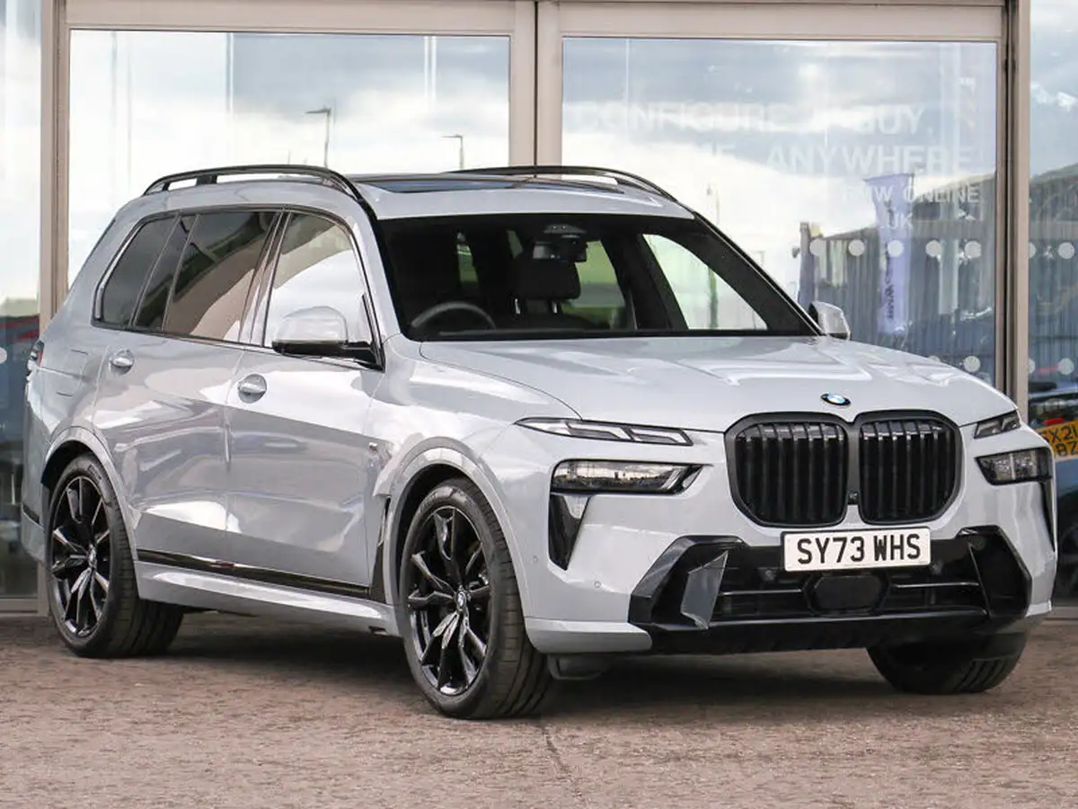 2023-bmw-x7-30td-xdrive-40d-m-sport-big-0