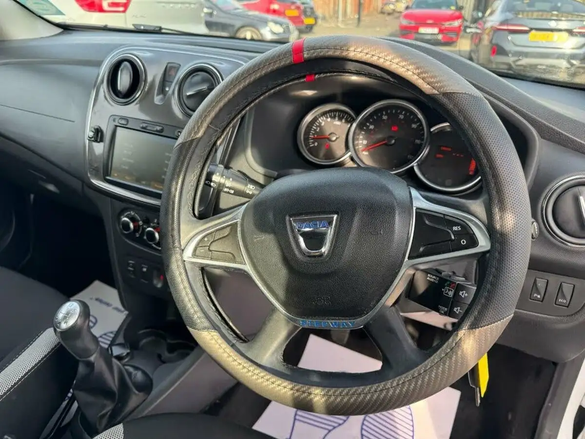 2019-dacia-sandero-stepway-09-tce-comfort-big-11