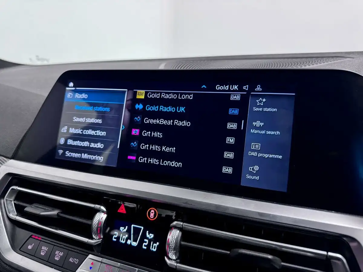 2020-bmw-3-series-20-330e-m-sport-tech-pack-saloon-4d-big-44