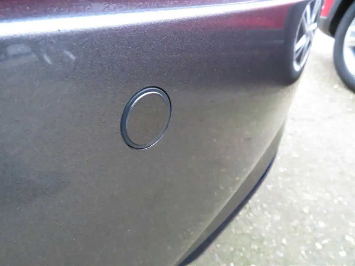 2021-nissan-leaf-e-e-n-connecta-big-13