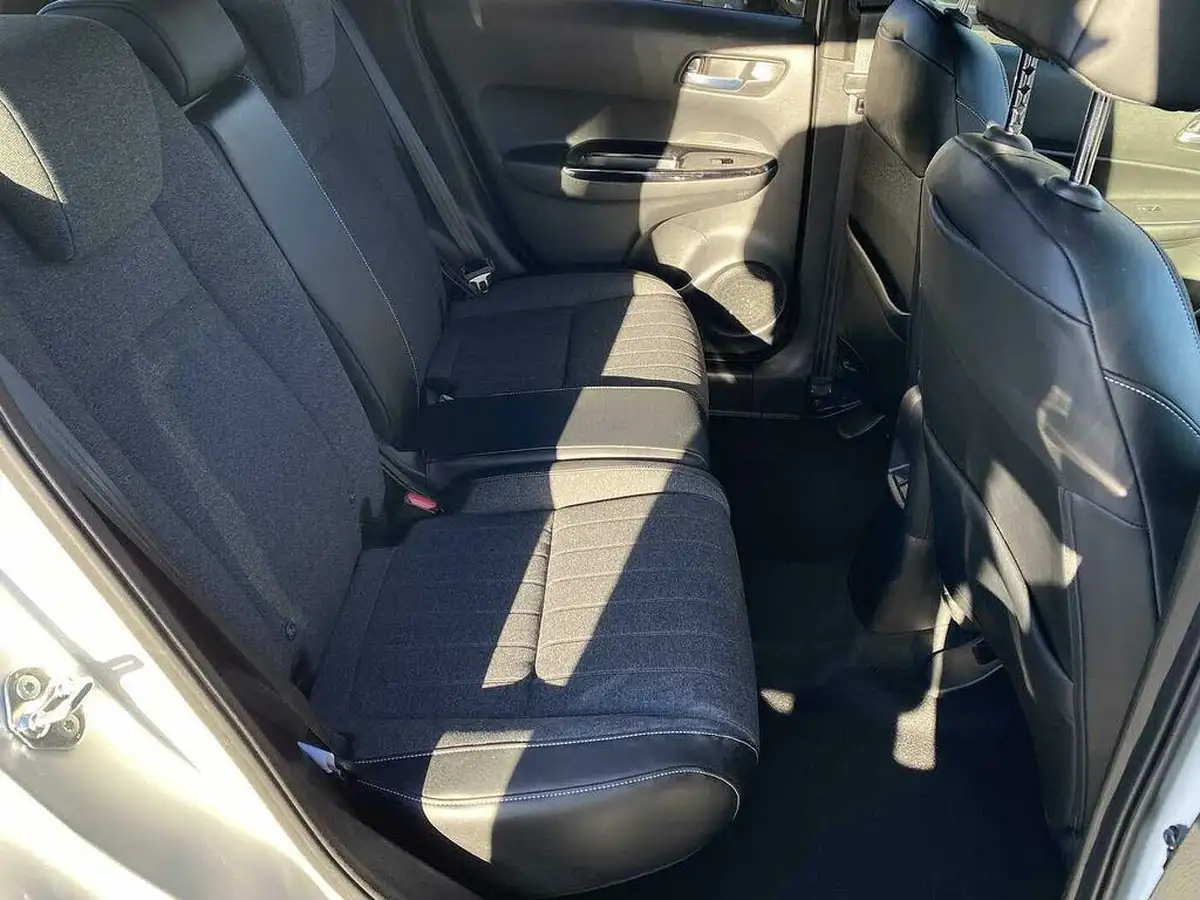 2020-honda-jazz-15-i-mmd-ex-big-36