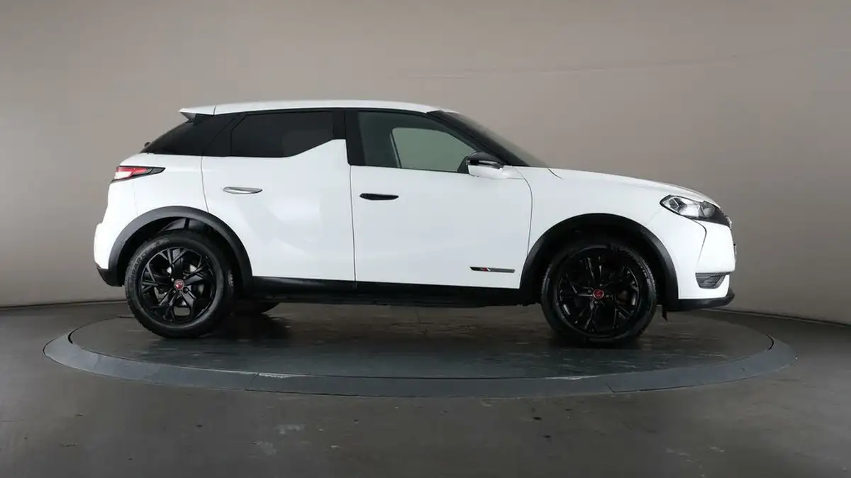 2021-ds-ds-3-crossback-e-tense-performance-line-big-7