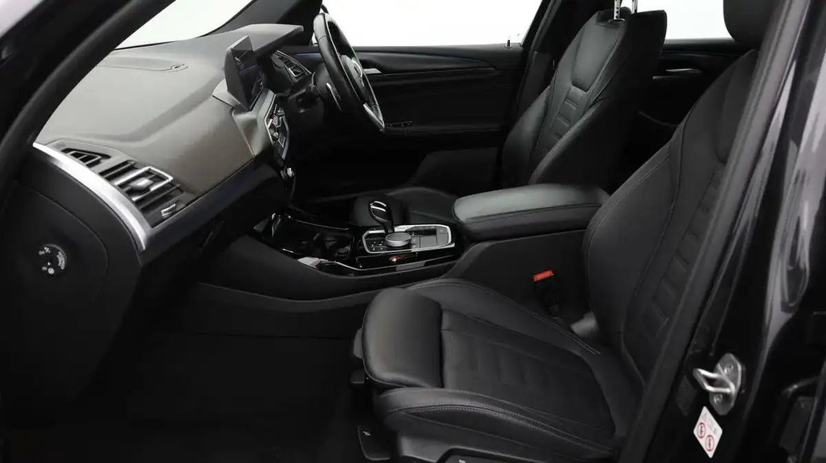 2021-bmw-x3-20-xdrive-30e-m-sport-big-14