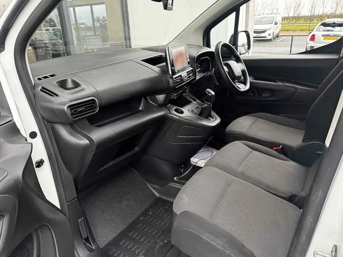 2021-citroen-berlingo-15bluehdi-1000-driver-100pseu6dt-e-ss-big-21
