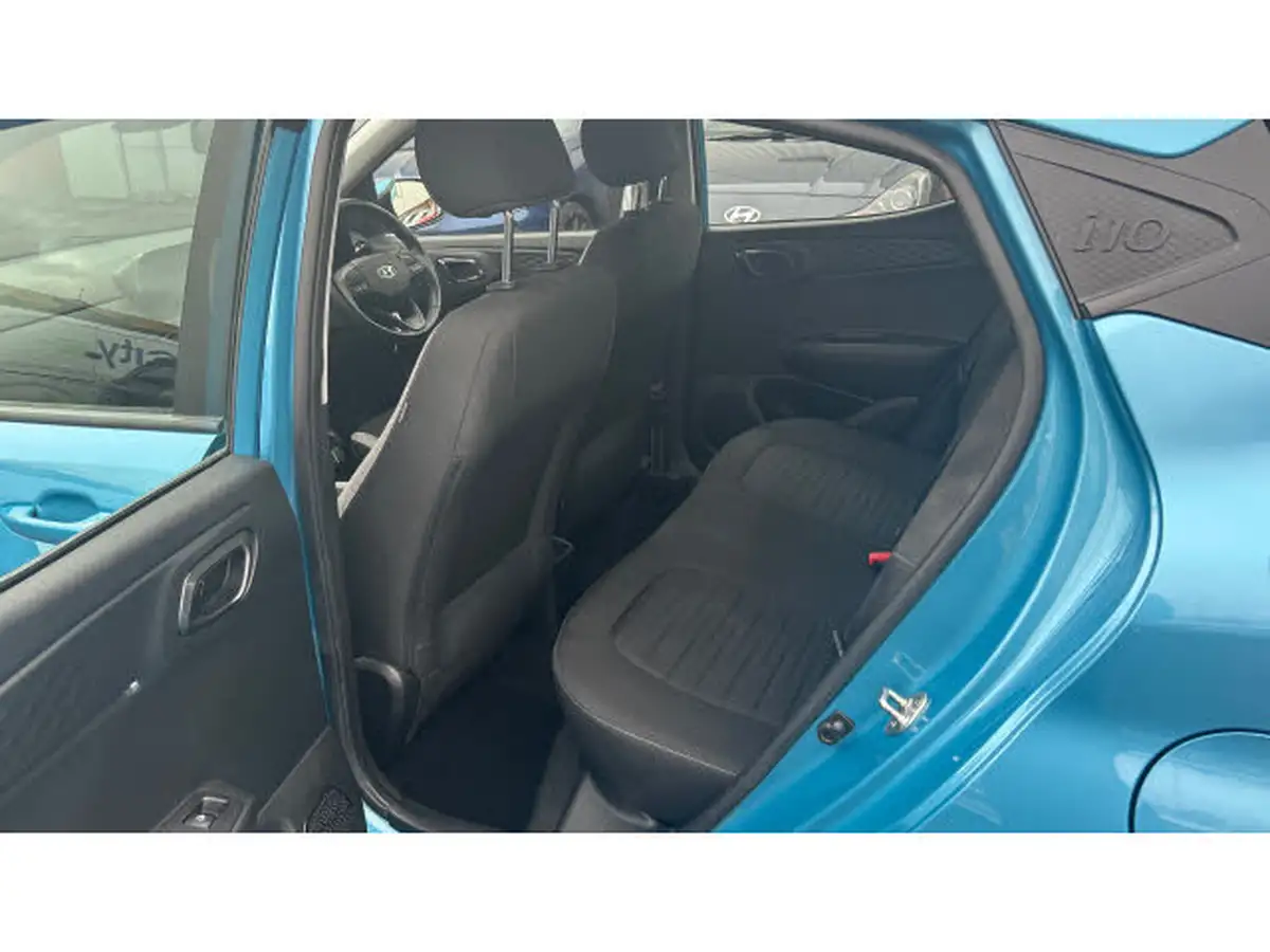 2020-hyundai-i10-10-se-connect-big-15