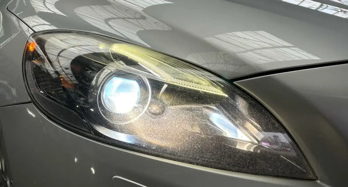2012-volvo-v40-20td-d3-se-lux-geartronic-big-25
