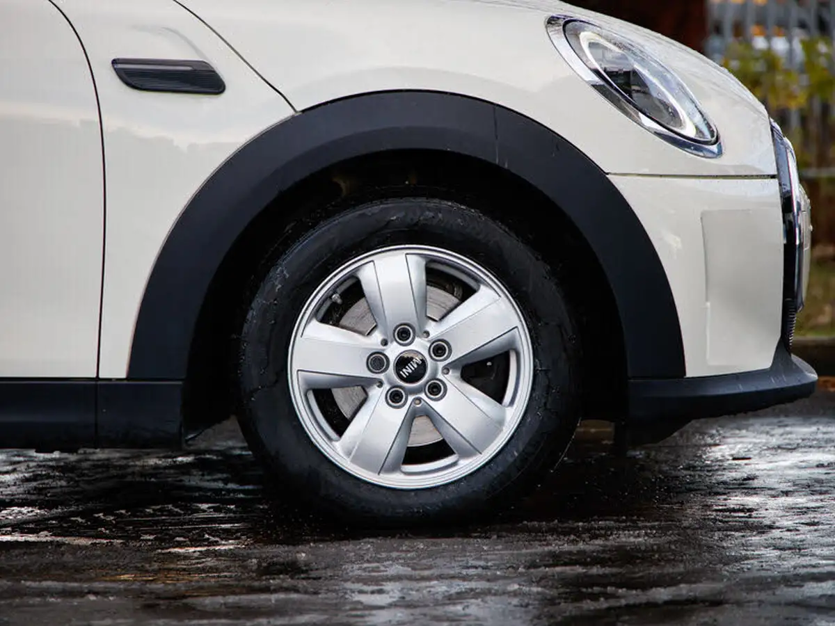 2021-mini-cooper-15-cooper-classic-hatchback-5d-big-13