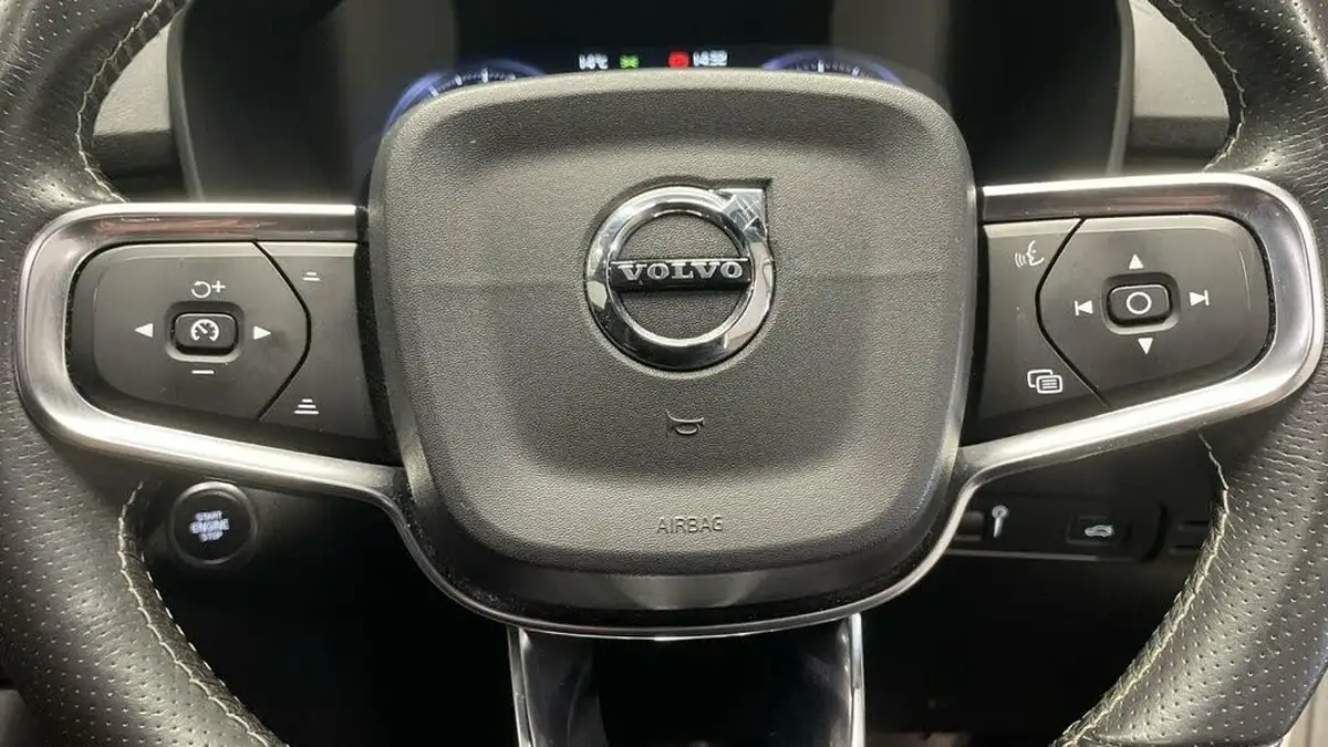 2018-volvo-xc40-20td-d4-first-edition-big-20