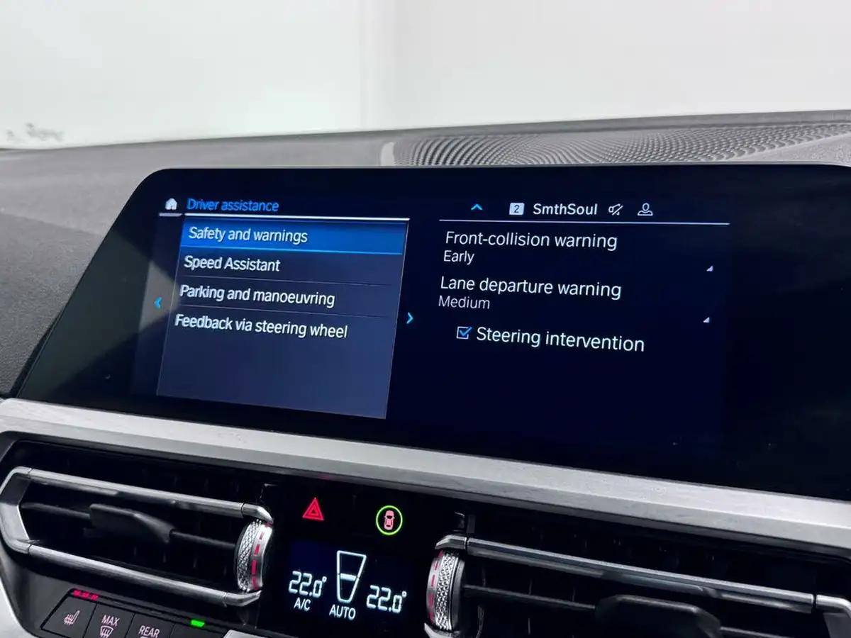 2019-bmw-3-series-20-330e-m-sport-plus-pack-big-54