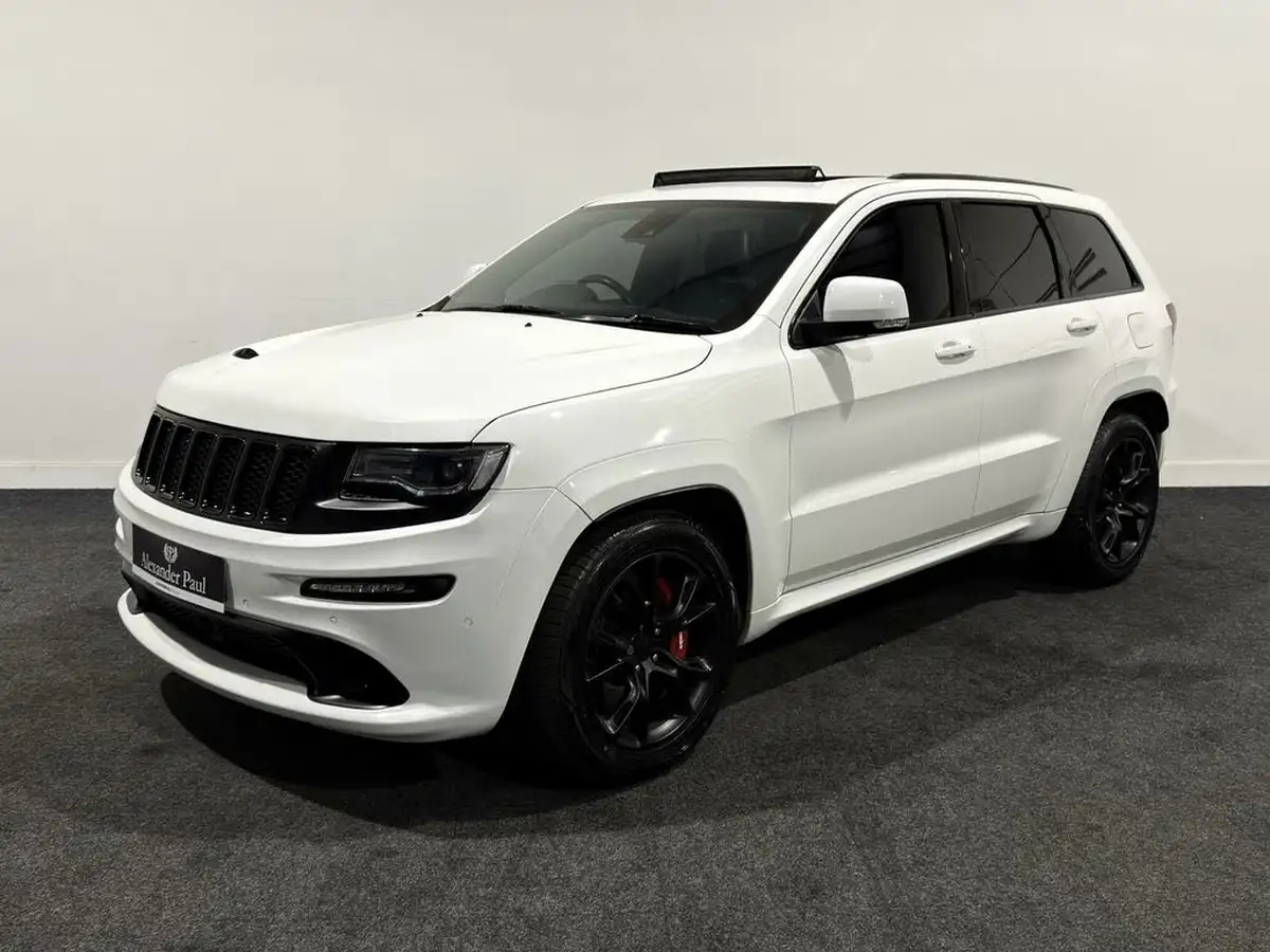 2016-jeep-grand-cherokee-64-hemi-srt-big-4