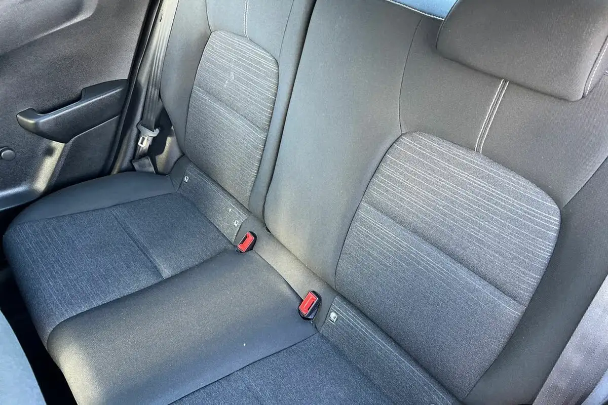 2020-kia-picanto-10-1-4-seats-big-8