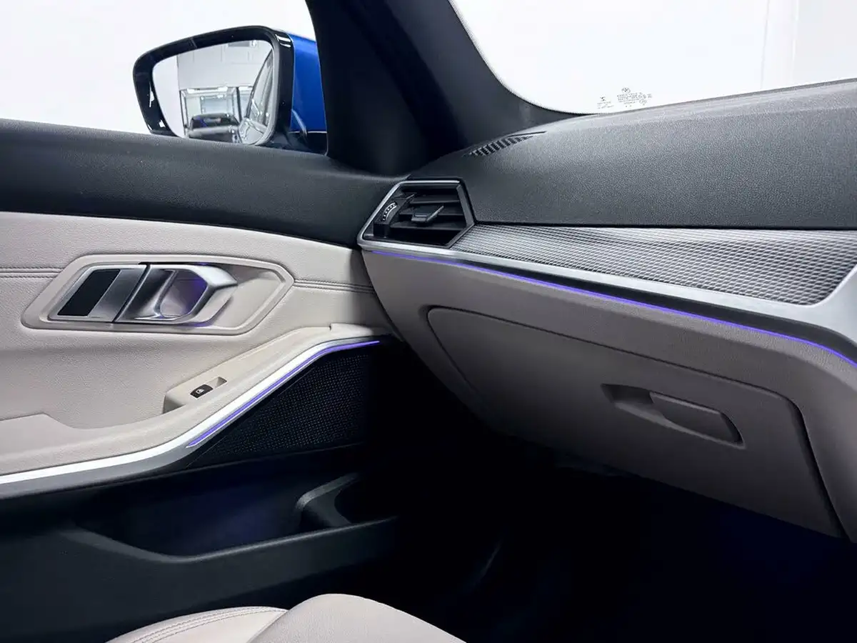 2019-bmw-3-series-20-330e-m-sport-plus-pack-big-25