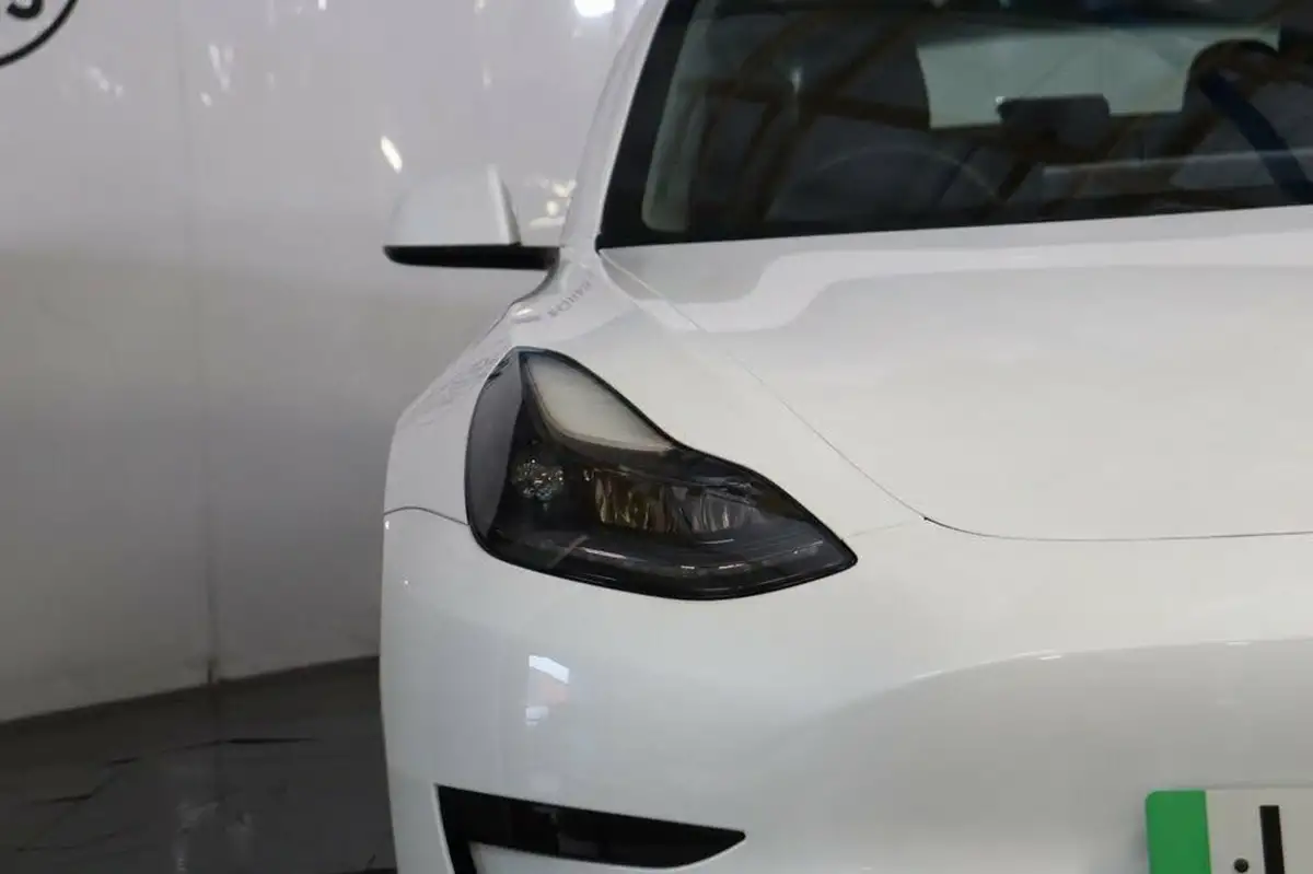 2021-tesla-model-3-e-standard-plus-big-13