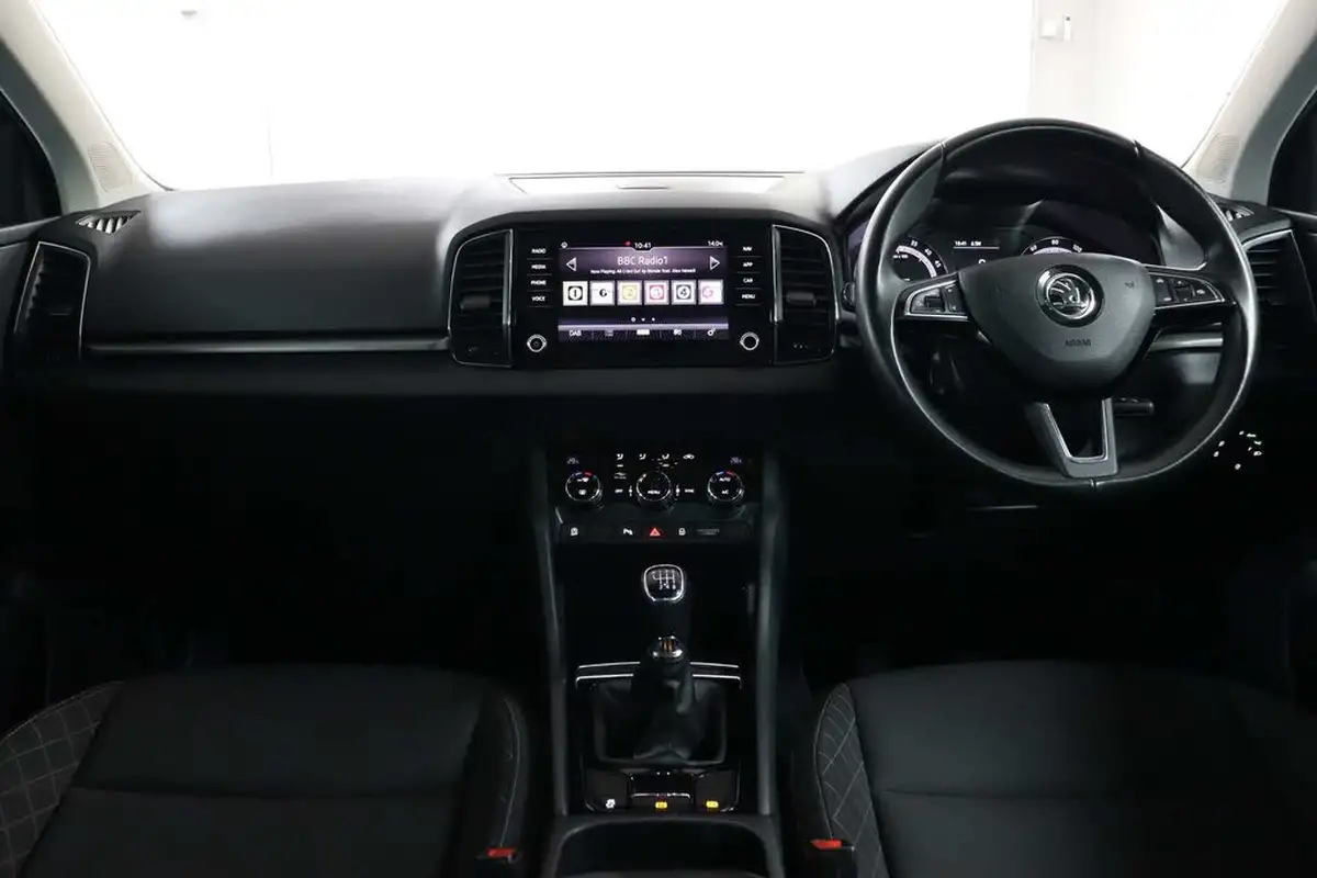 2019-skoda-karoq-16tdi-se-technology-big-29