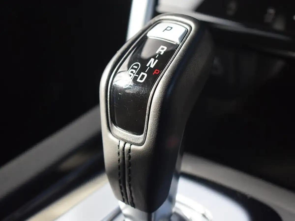2021-land-rover-discovery-sport-20-d165-r-dynamic-s-plus-big-25