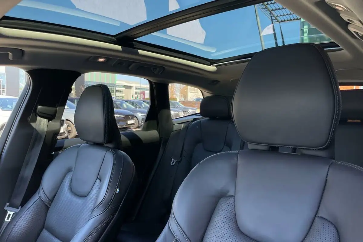 2024-volvo-xc60-20-b5-ultimate-big-27