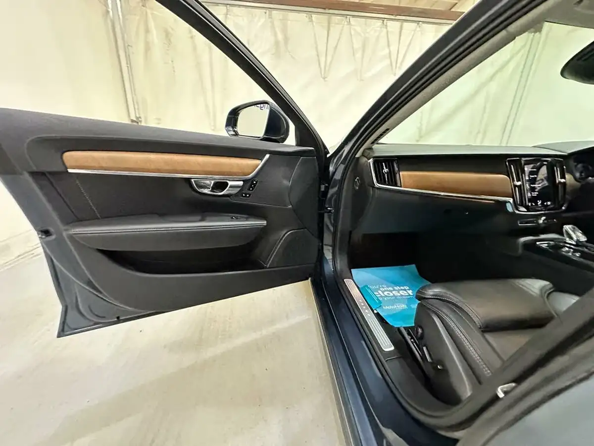 2020-volvo-v90-20-t8-inscription-plus-big-32