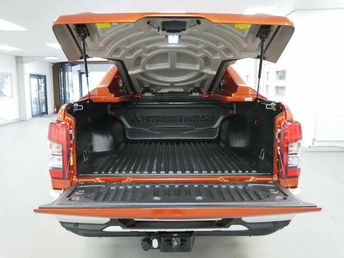 2020-mitsubishi-l200-22di-d-barbarian-x-big-3