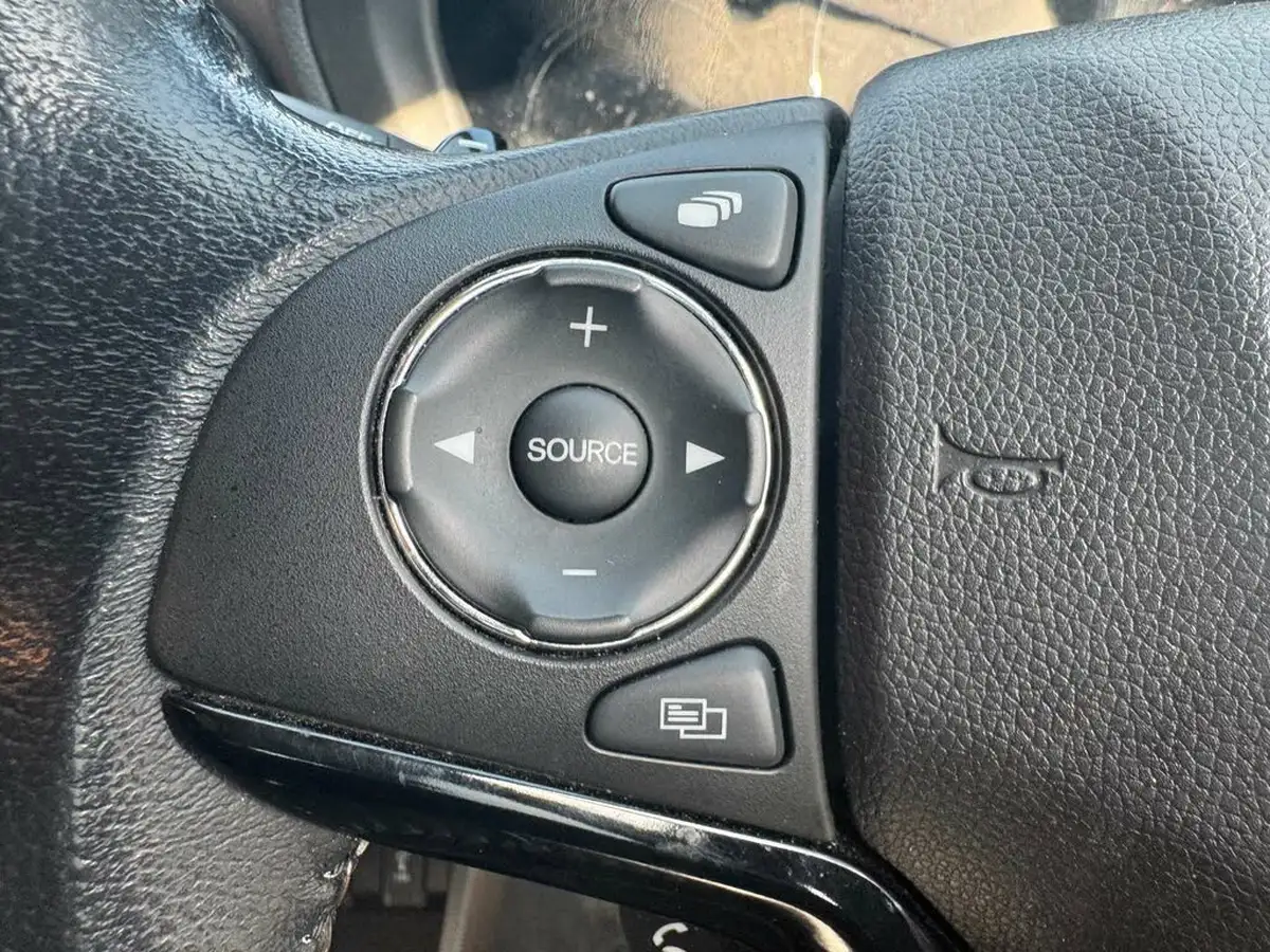 2019-honda-hr-v-15-i-vtec-se-cvt-big-16