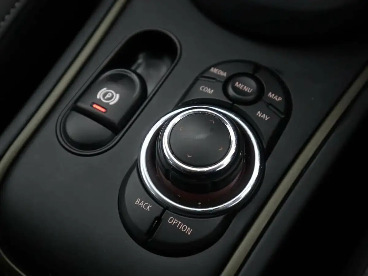 2021-mini-countryman-15-cooper-s-e-phev-classic-comfort-big-19