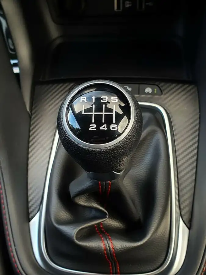 2024-mg-zs-suv-10t-gdi-exclusive-big-15