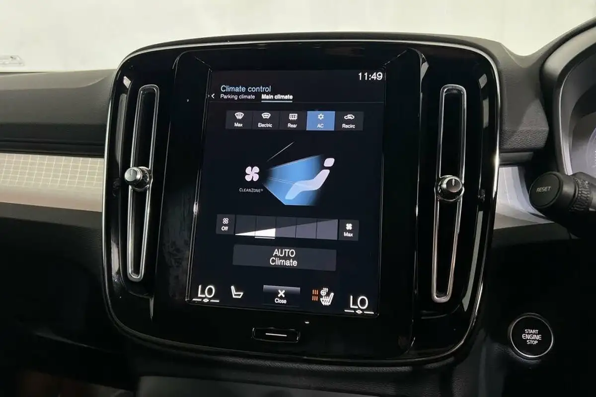 2022-volvo-xc40-15-t4-plus-big-26