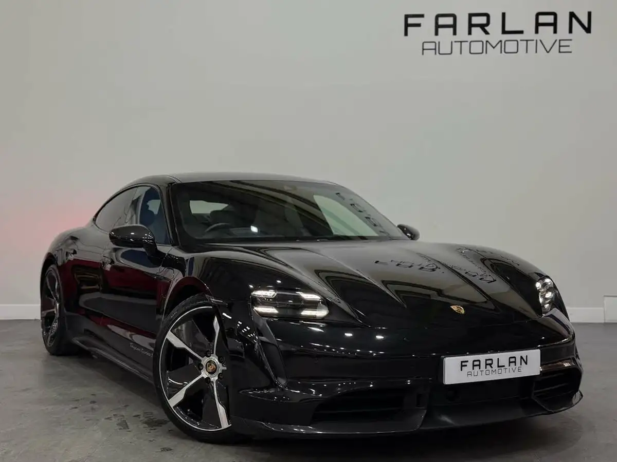2020-porsche-taycan-e-turbo-s-big-37