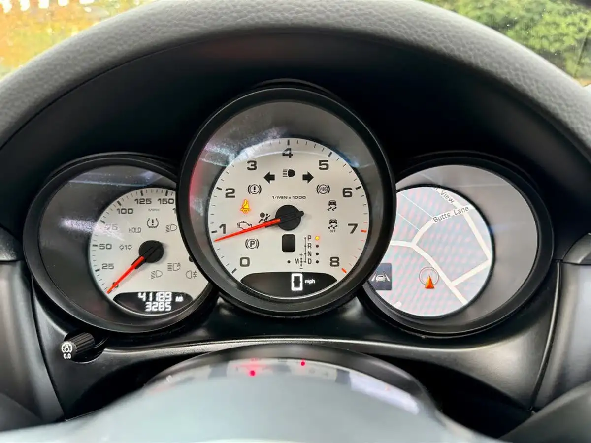 2019-porsche-macan-20-big-26