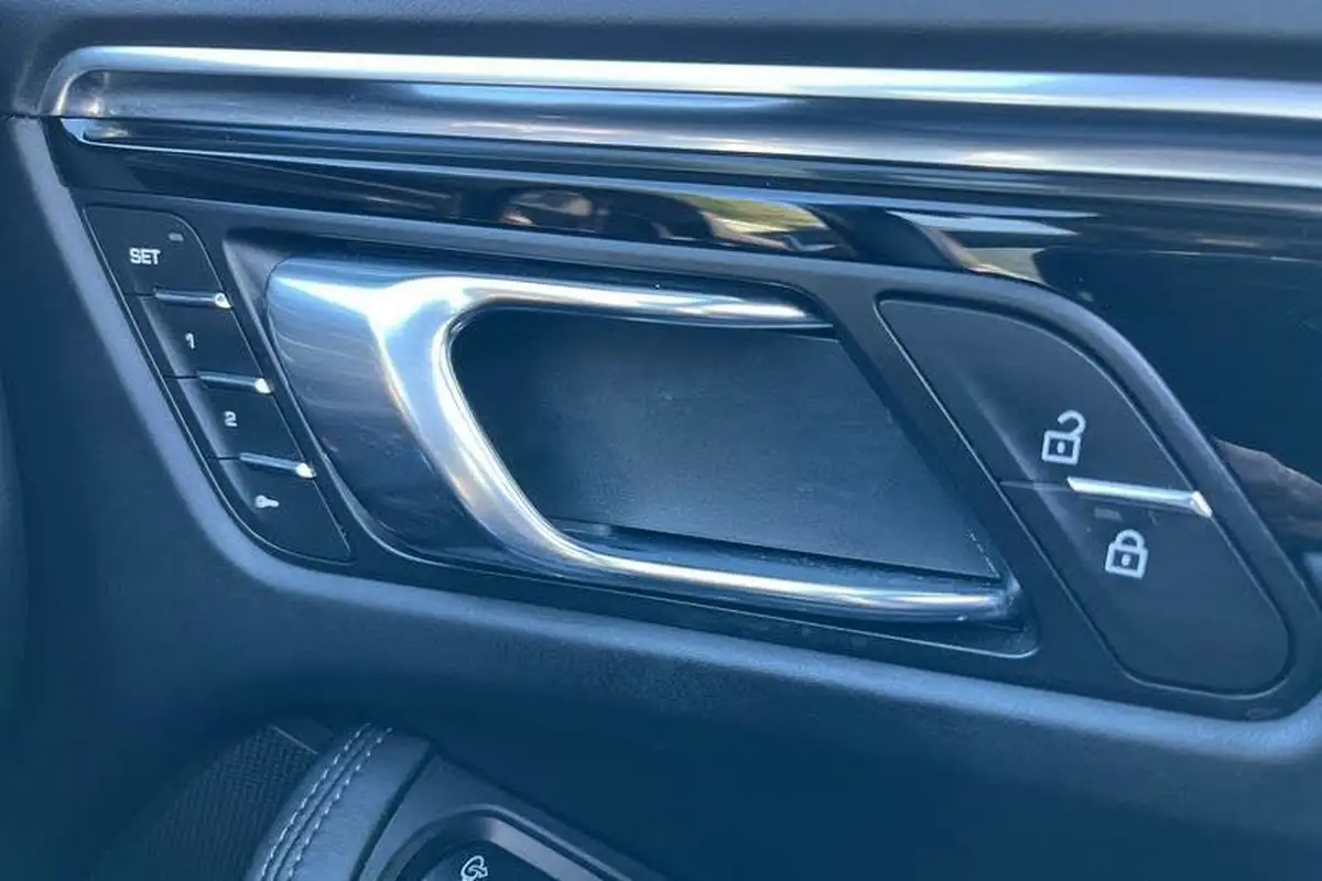 2019-porsche-macan-30-v6-s-big-31