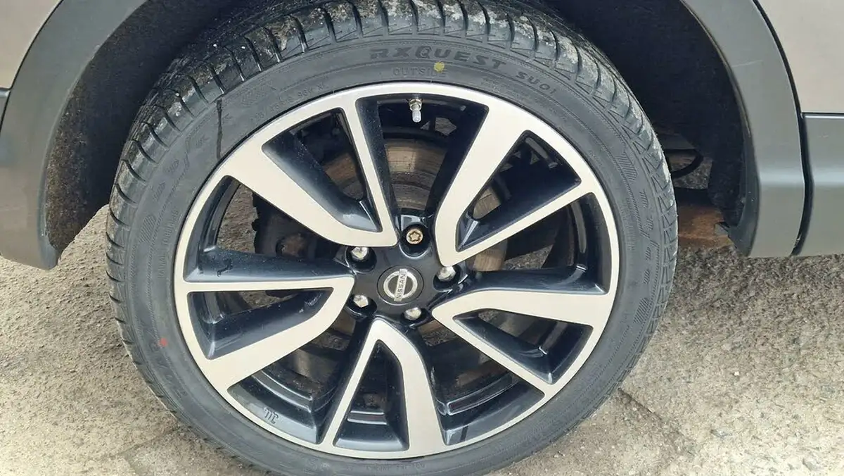 2014-nissan-qashqai-16dci-tekna-4x4-big-4