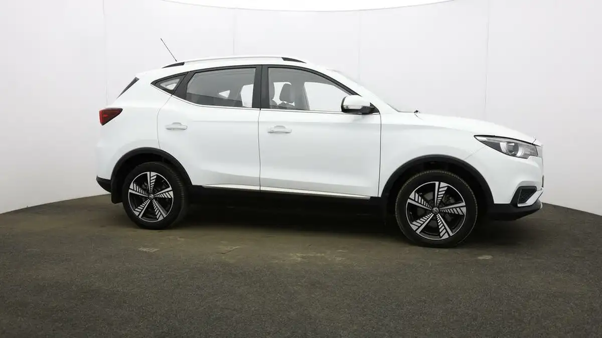 2020-mg-zs-suv-e-exclusive-ev-big-7