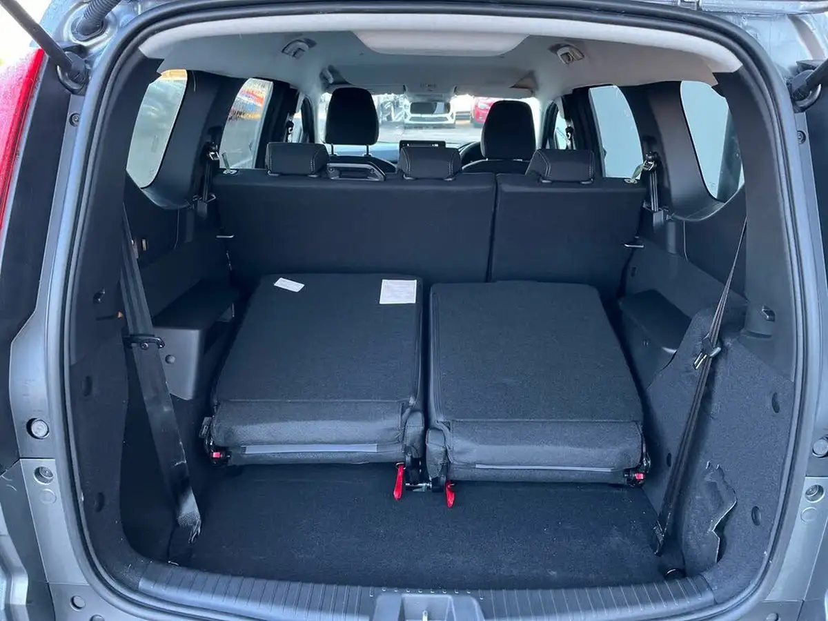 2024-dacia-jogger-16-tce-extreme-big-10