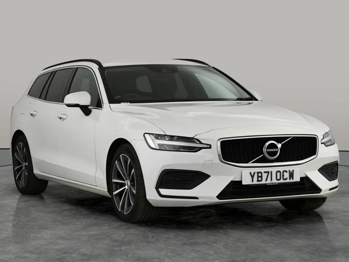 2022-volvo-v60-20-b3-momentum-161bhp-big-2