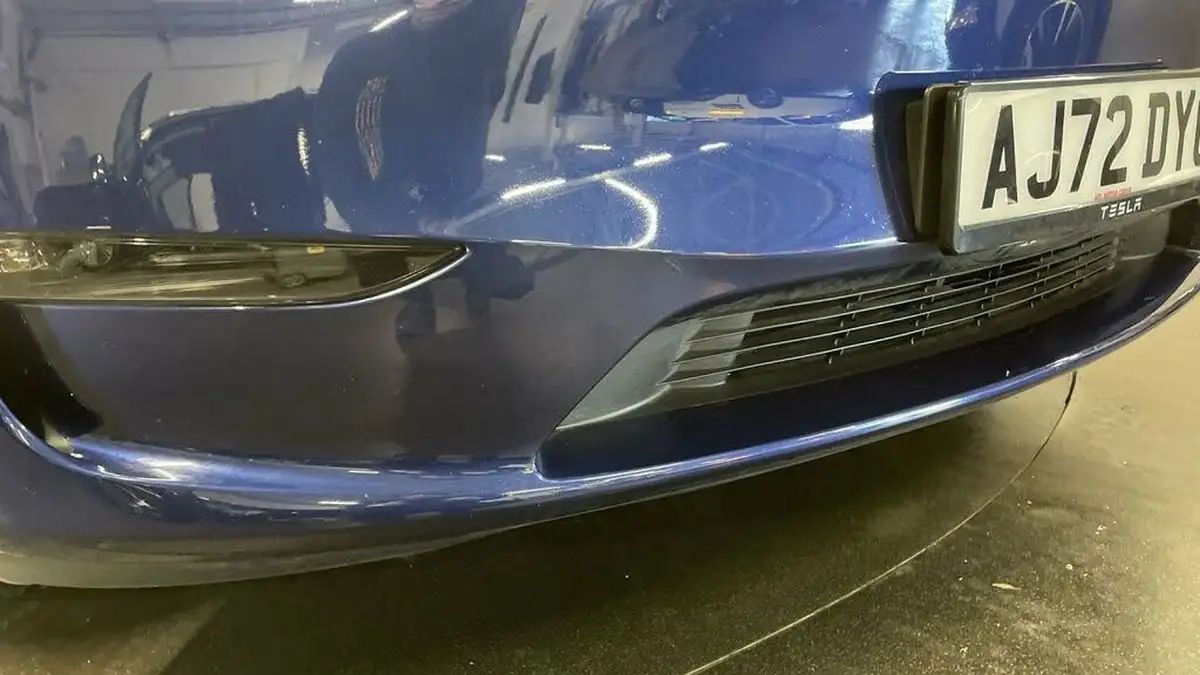 2022-tesla-model-y-e-long-range-big-10