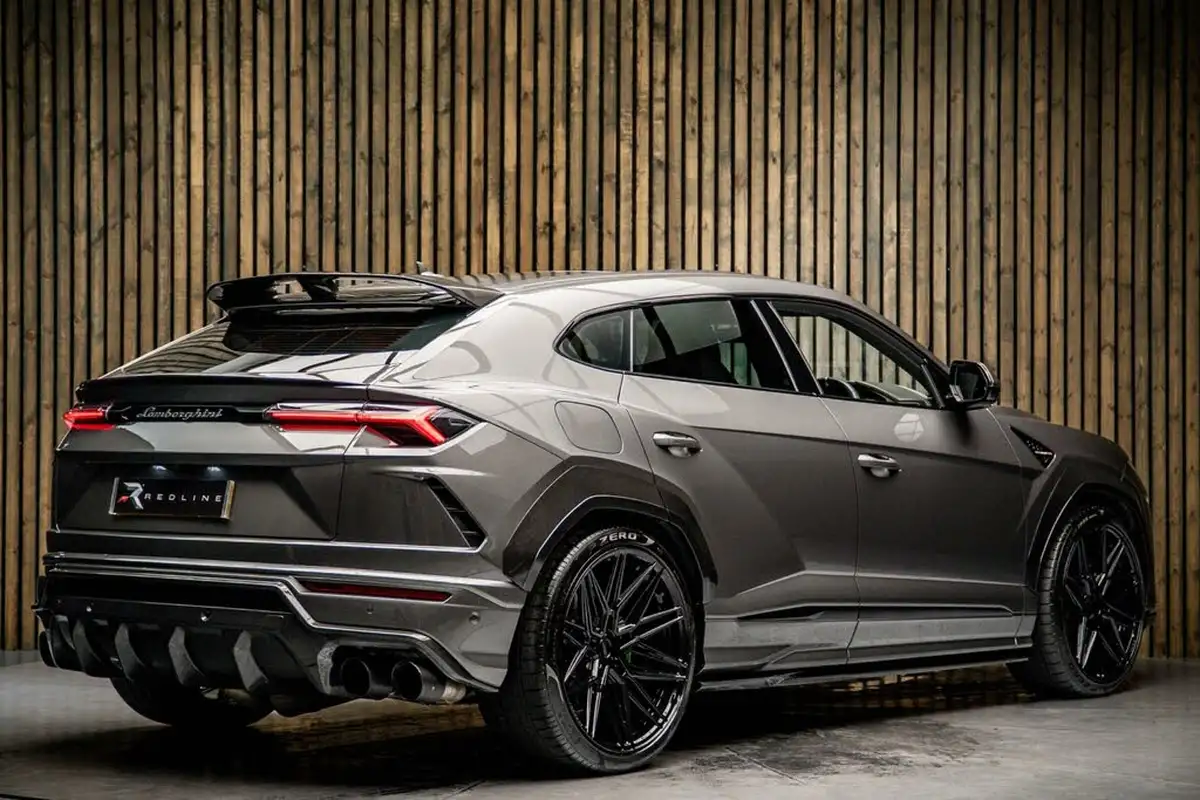 2021-lamborghini-urus-40-no-trim-big-1