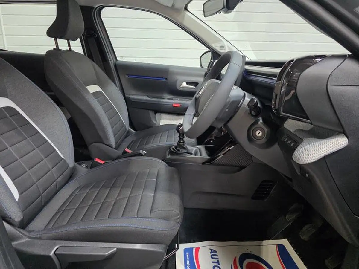 2025-citroen-c3-12-turbo-plus-big-10