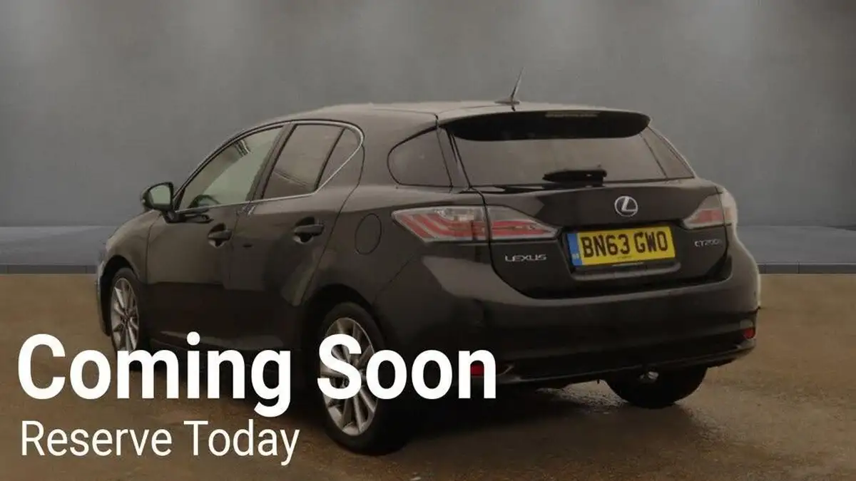 2013-lexus-ct-200h-18-advance-big-2